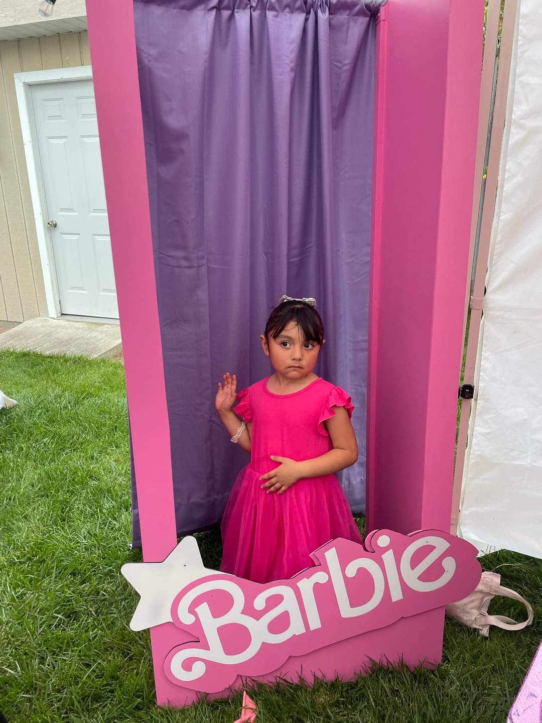 Giant Barbie photo box for events in pink with clear front for pictures