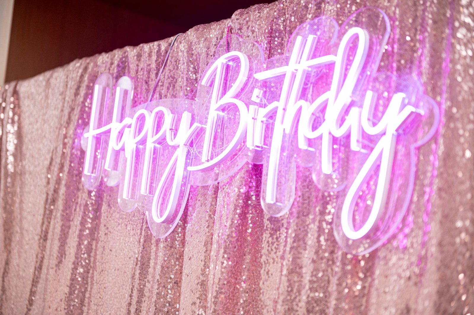LED Happy Birthday Sign for Events – Neon Party Light Decoration